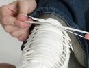 How to properly lace hockey skates