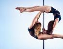 Pole dance for beginners: first steps of pole dancing